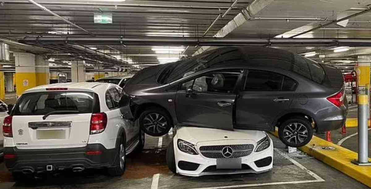 You can’t park there!