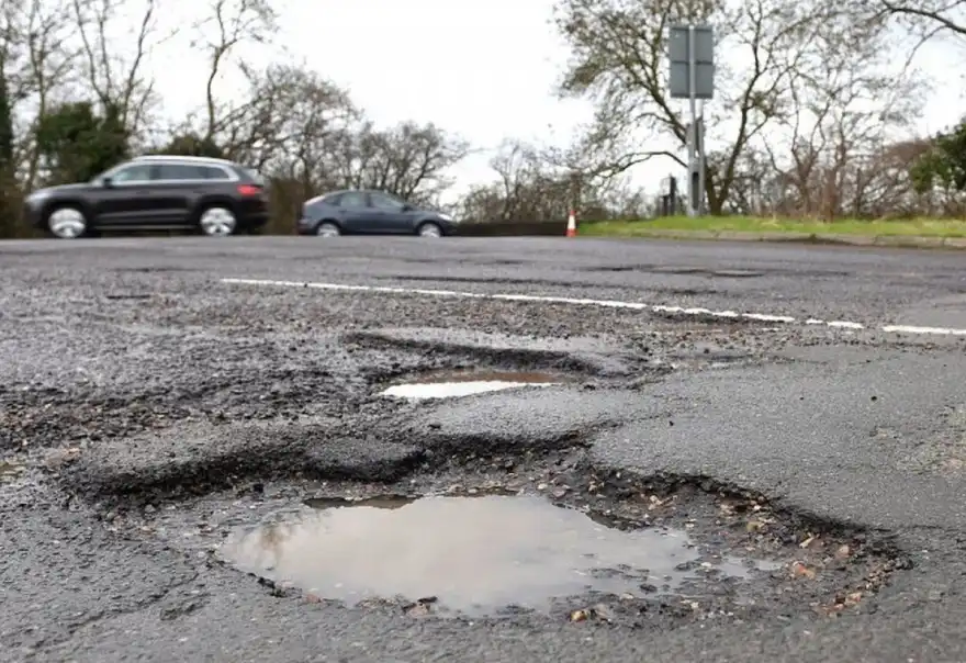 Pothole pandemic as breakdowns hits three-year high