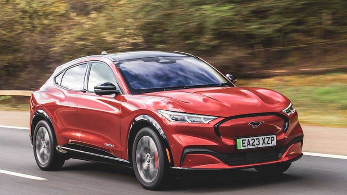 Ford launches hands-free driving on UK motorways