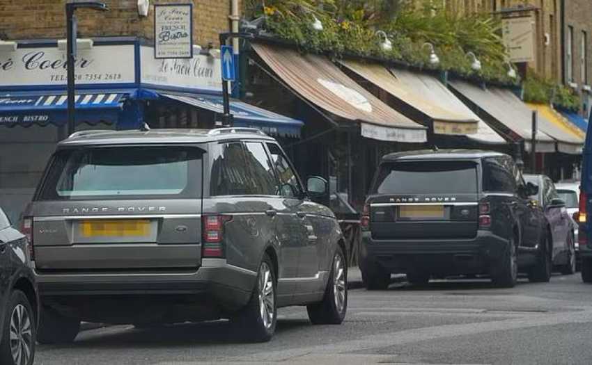 One rule for one? Khan’s entourage park on double-yellows
