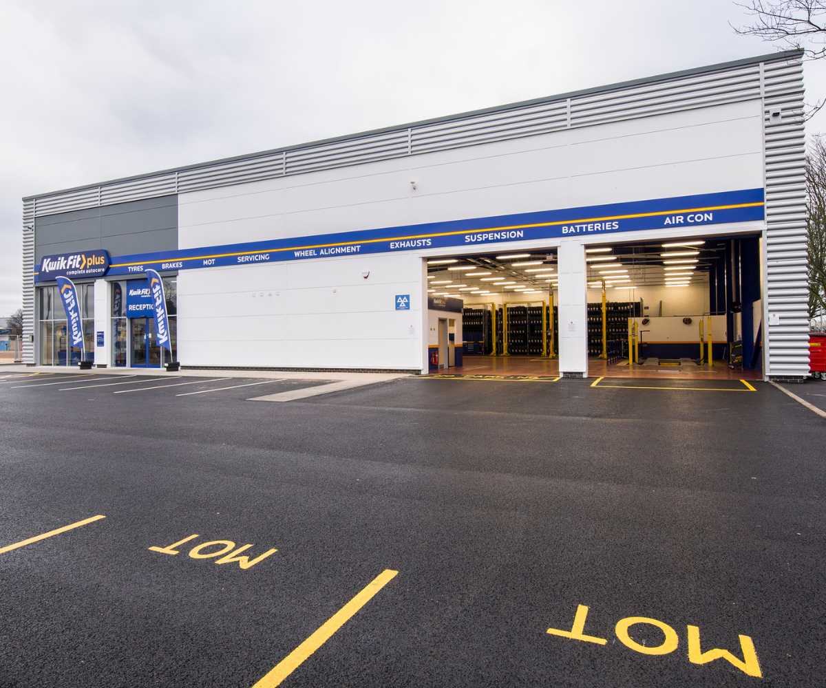 What happens if I am caught without a valid MOT?