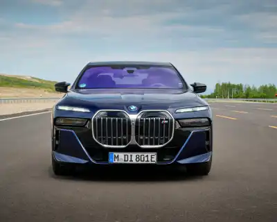 BMW to introduce a self-driving 7 Series in 2024: Here’s what you need to know
