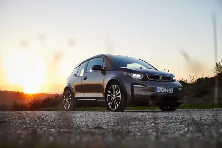 Used car prices continue to fall: What were the biggest winners and losers