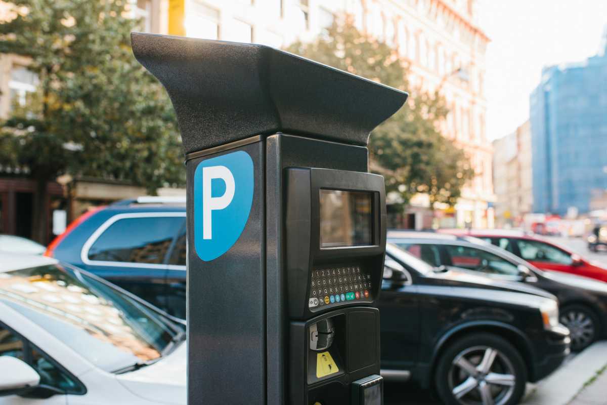 Over 80% of drivers prefer using cash and contactless over parking payment apps