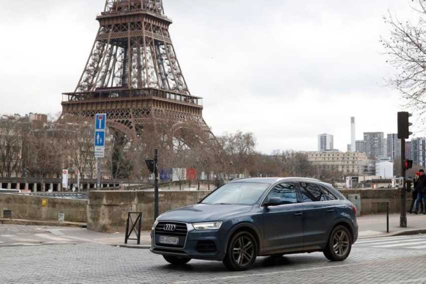 Paris passes landmark vote to triple parking charges for some SUVs