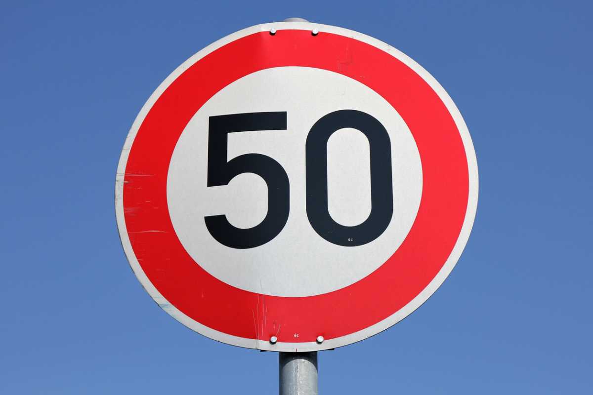 Police reject appeals of almost 600 drivers tricked by fake 50mph sign on A20
