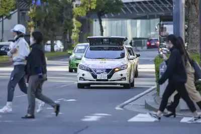 Nissan plans to roll out self-driving robotaxi service by 2027