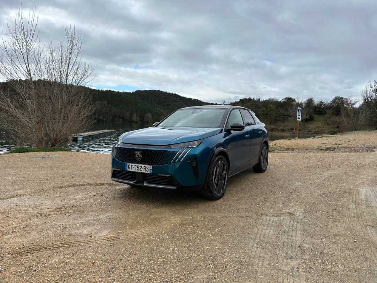 Peugeot E-3008 Electric (2023 - )