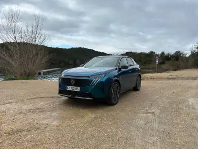 Peugeot E-3008 Electric (2023 - )