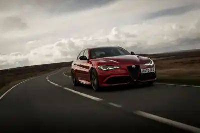 Alfa Romeo Giulia Quadrifoglio (2022 - )