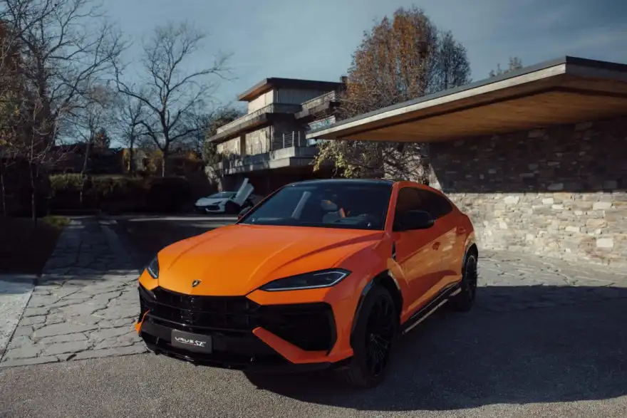 Lamborghini Urus SE Preview