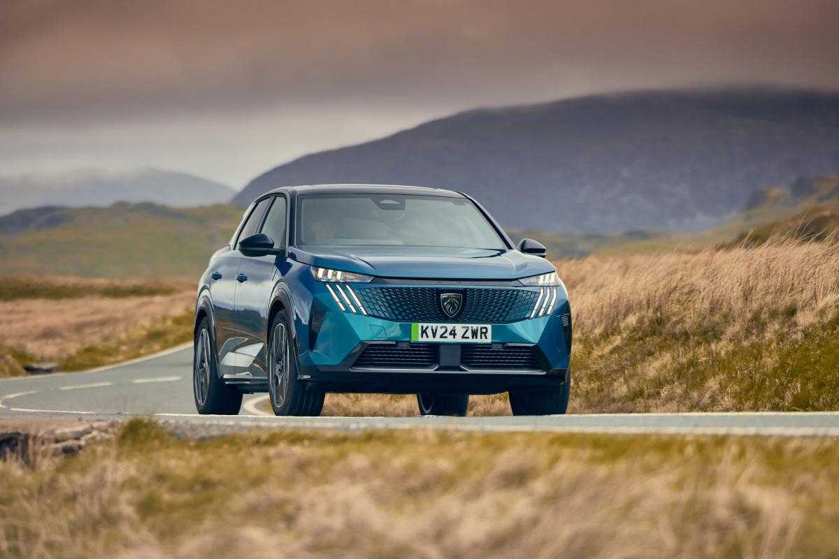 Peugeot e-3008 (2023 - )