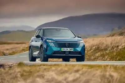 Peugeot e-3008 (2023 - )