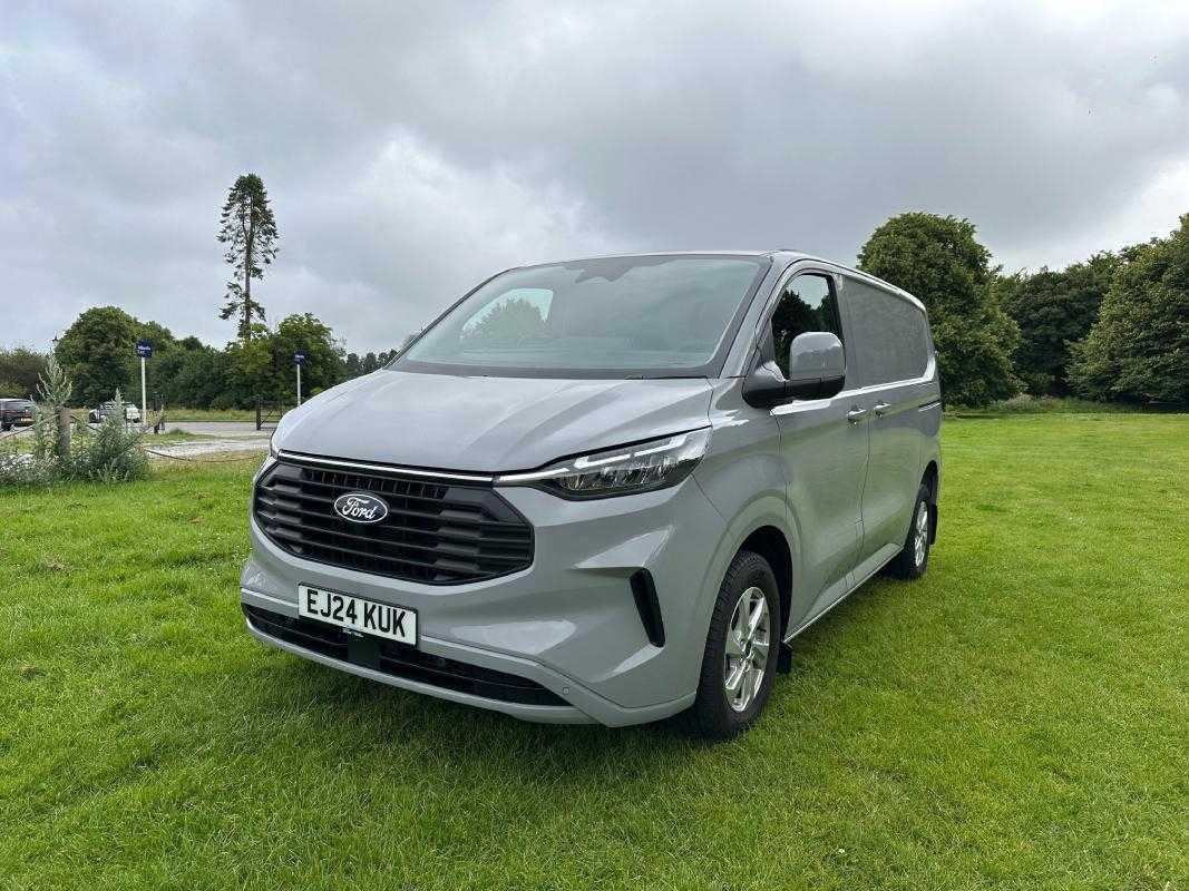 Ford Transit Custom Limited (2023 - )
