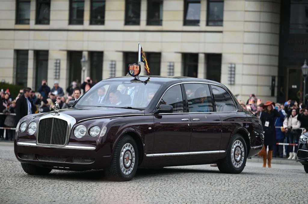 King Charles' Bentleys will undergo a green makeover