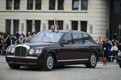 King Charles' Bentleys will undergo a green makeover