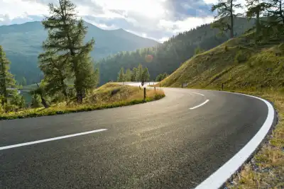 UK roads ranked worse than Europe's, say majority of drivers