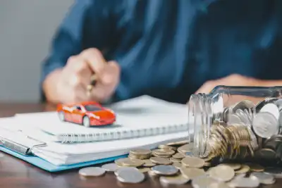 Car insurance prices drop for first time in 2 years