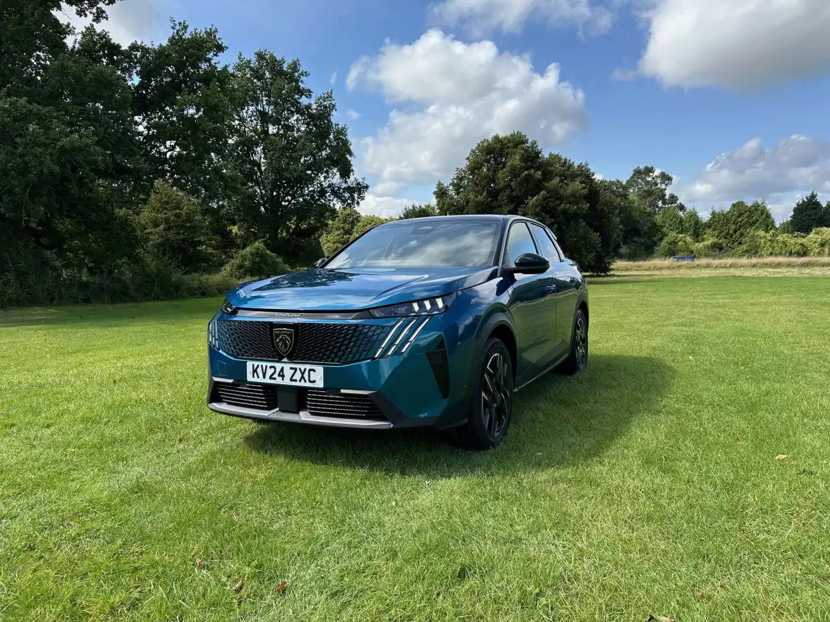 Peugeot 3008 GT Hybrid 136 e-DSC6 (2023 - ) | Regit