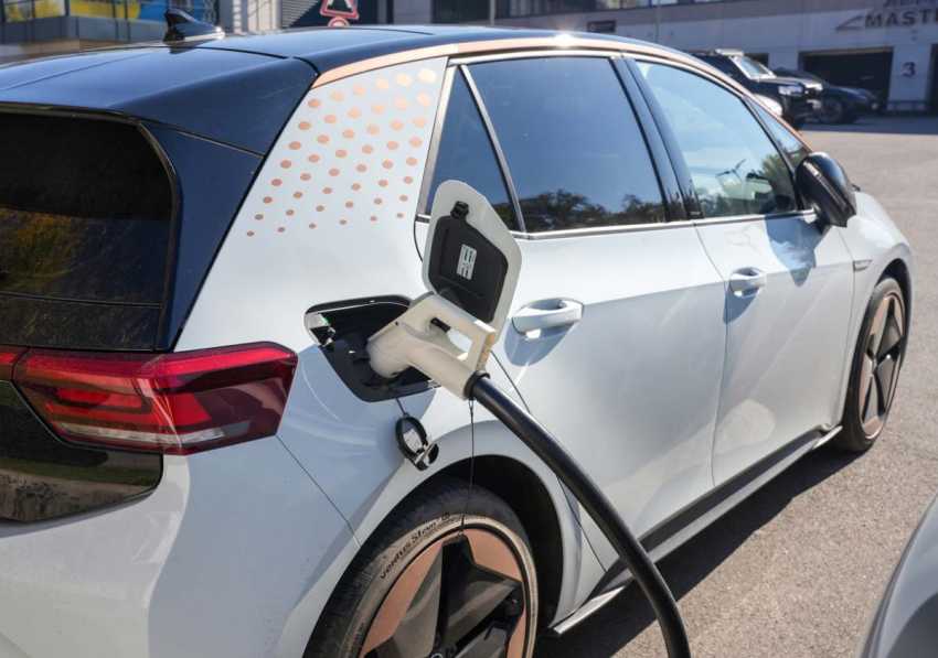 Drivers of petrol and diesel cars may face higher fuel taxes to prevent the introduction of taxes on electric vehicles