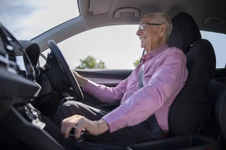 Judge pushes for mandatory cognitive tests for drivers 80 and older