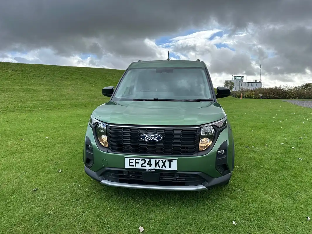 Ford Transit Courier Van (2023 ) Regit