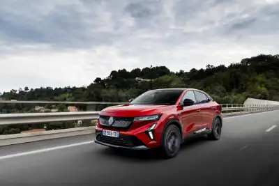 Renault Rafale E-Tech 4WD 300hp Plug-in Hybrid (2024 - )
