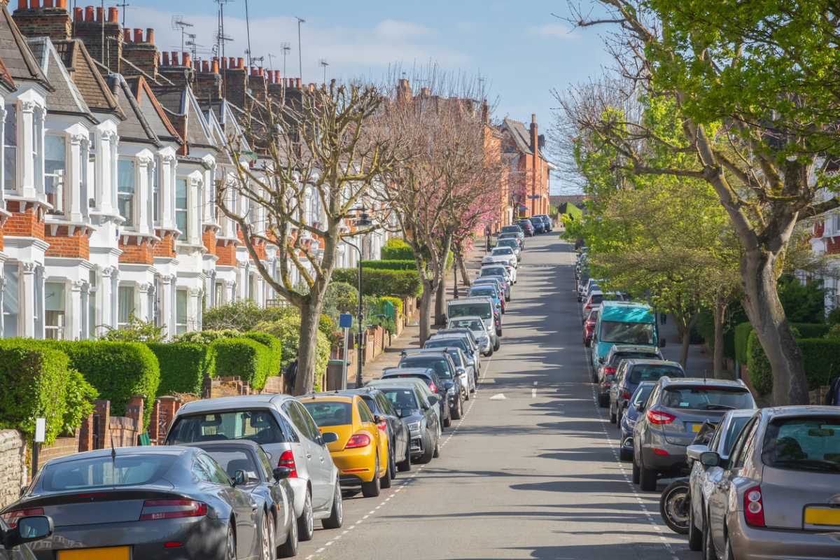 Average car age hits new high as nearly half of UK vehicles pass the 10-year mark