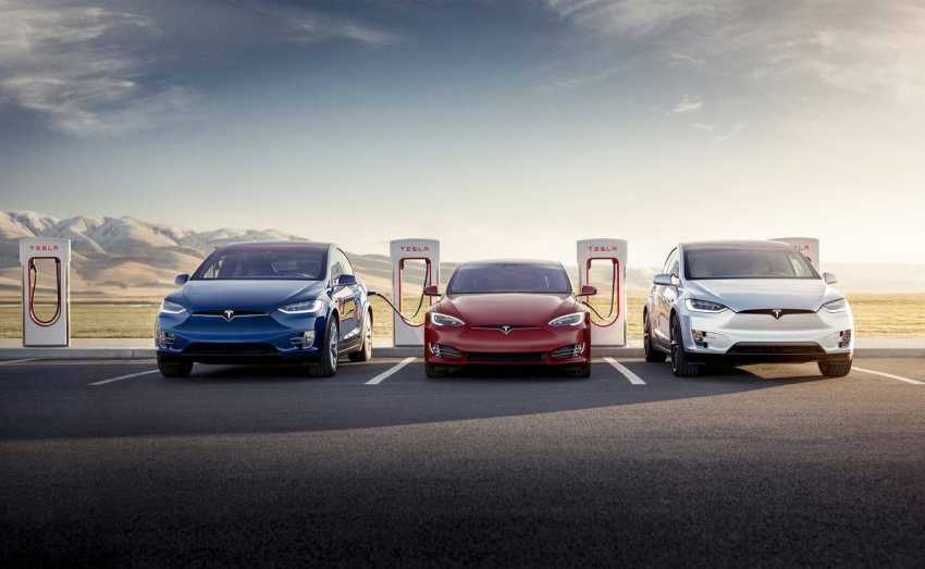Tesla urges UK to tighten carbon emission rules for cars and trucks