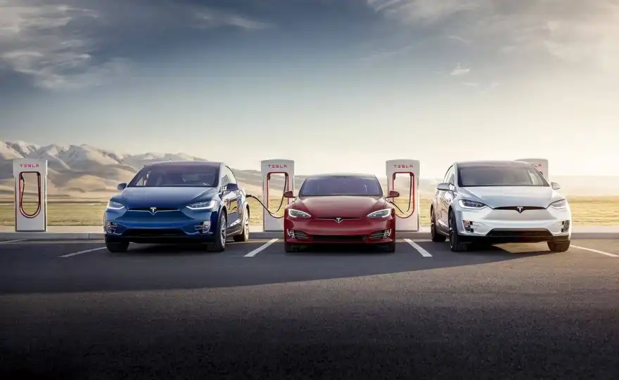 Tesla urges UK to tighten carbon emission rules for cars and trucks