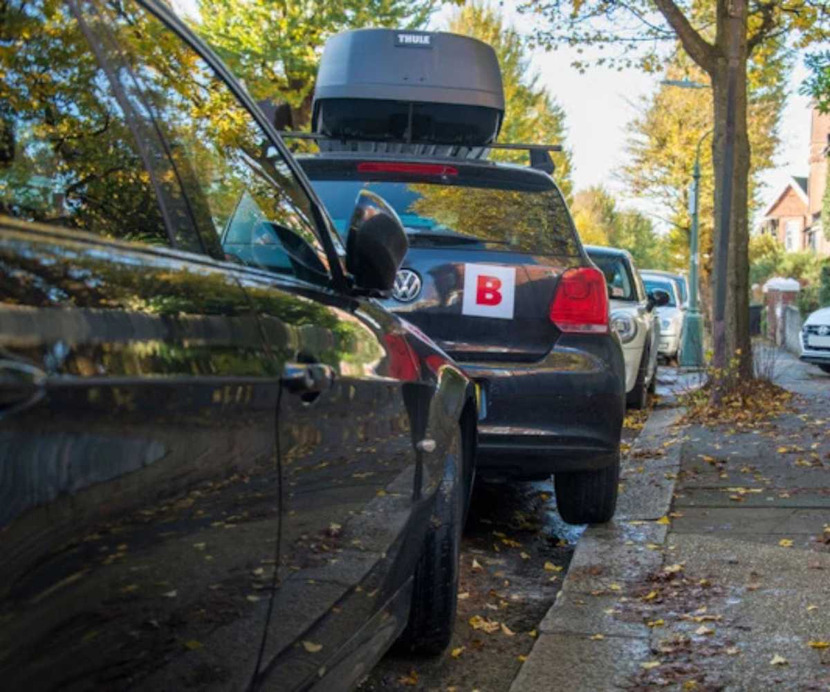 Introducing the 'B' plate: The new badge for drivers who struggle with parking