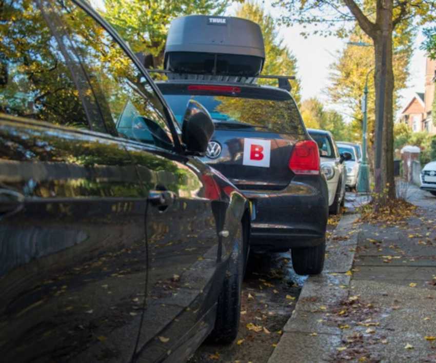 Introducing the 'B' plate: The new badge for drivers who struggle with parking