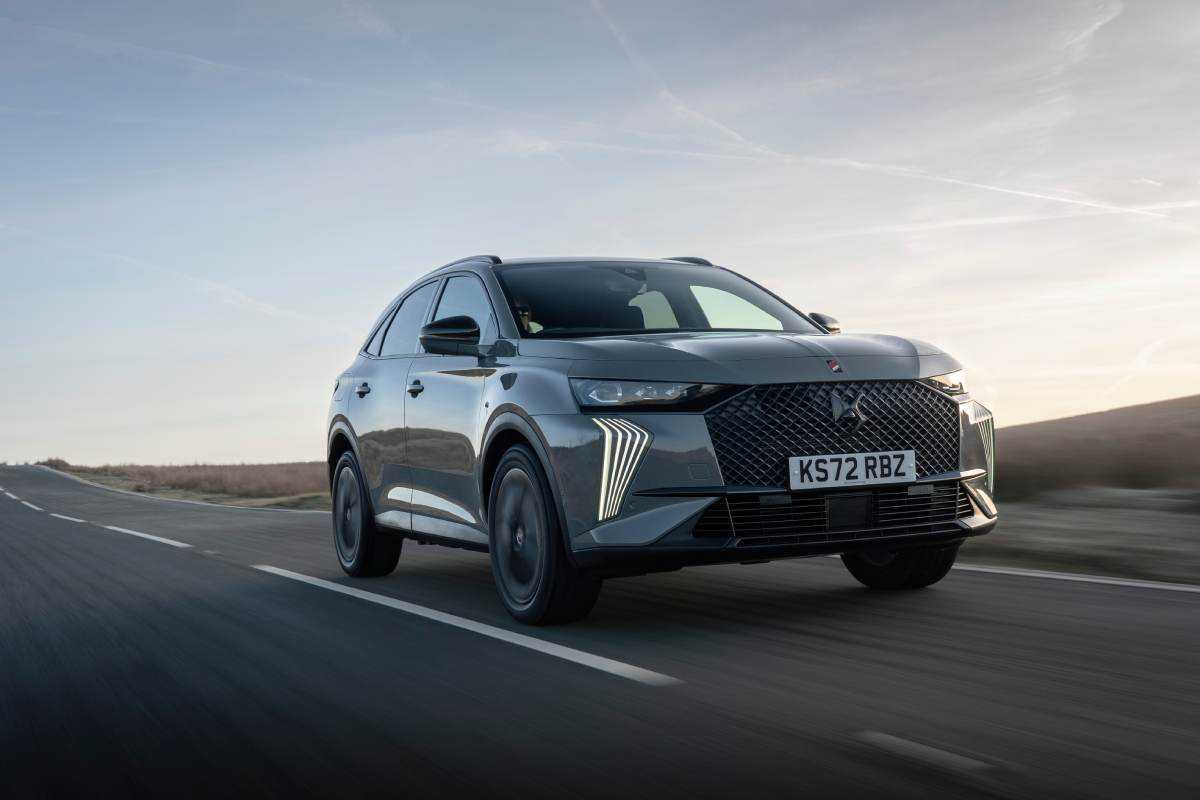 DS 7 (2022 - 2025)
