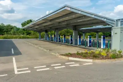 Government ditches £950m EV charging fund