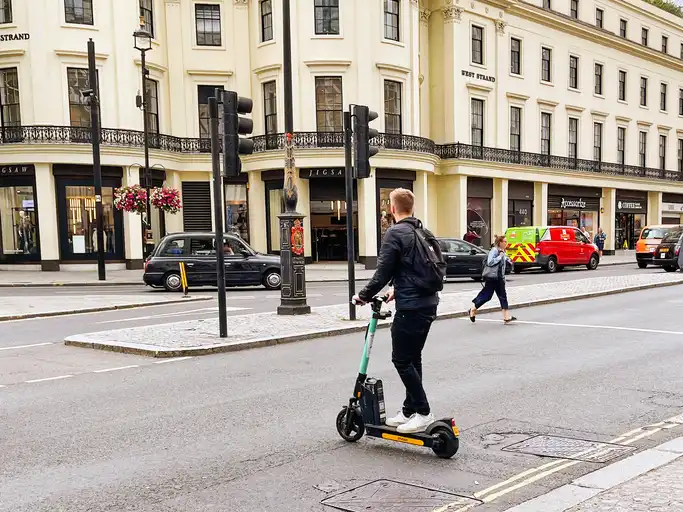 E-Scooters could soon require plates, tests and insurance in the UK