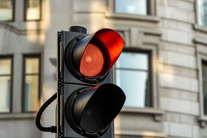 Record numbers of drivers caught by red light cameras