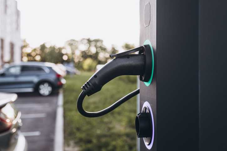 Two-thirds of EV drivers face 10+ minute waits at chargers
