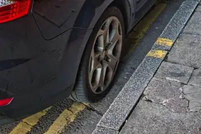 Double yellow line parking: How big a problem is it in the UK?