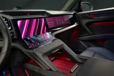 New Porsche Cayenne debuts with the brand’s largest screens to date