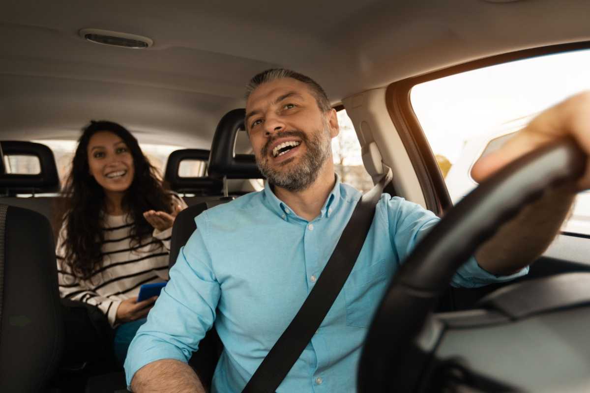 Men are more confident drivers than women but cause the most serious crashes, research suggests