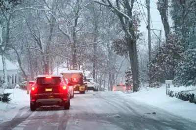 Driving in snow or ice? Here’s how to stay in control and avoid collisions
