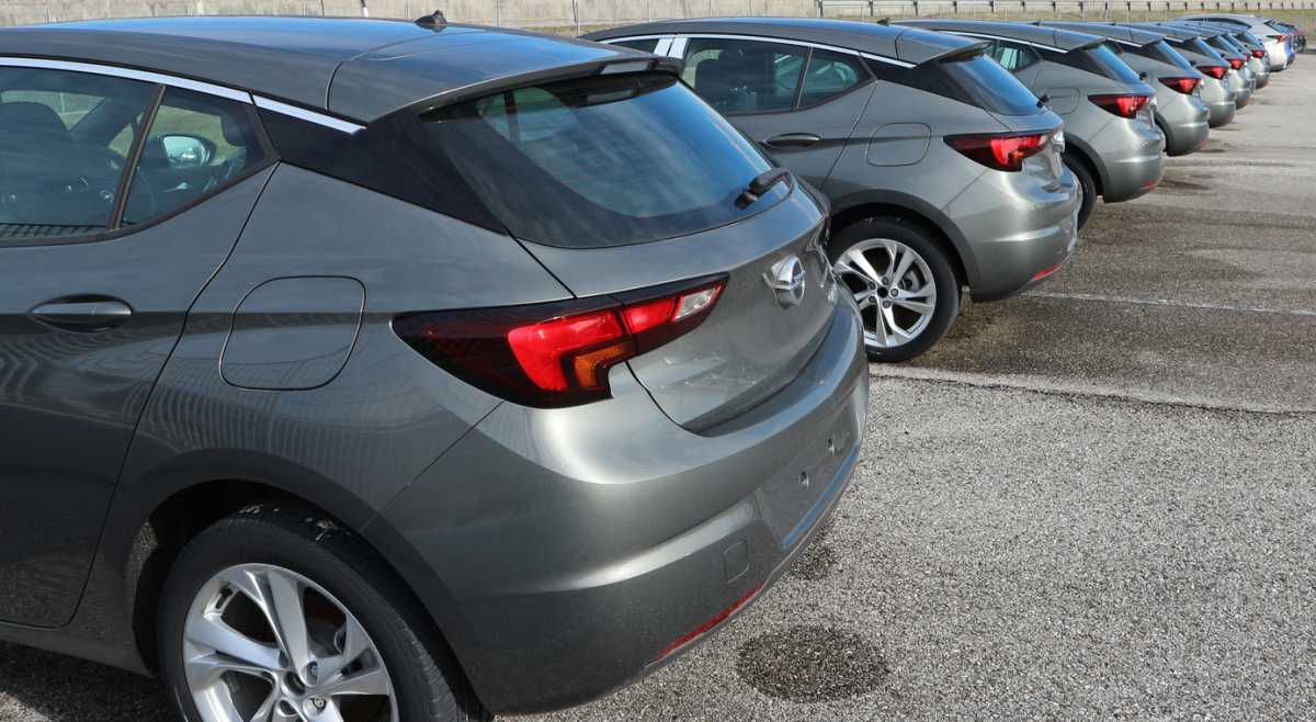 UK’s favourite car colour? Still grey in 2025