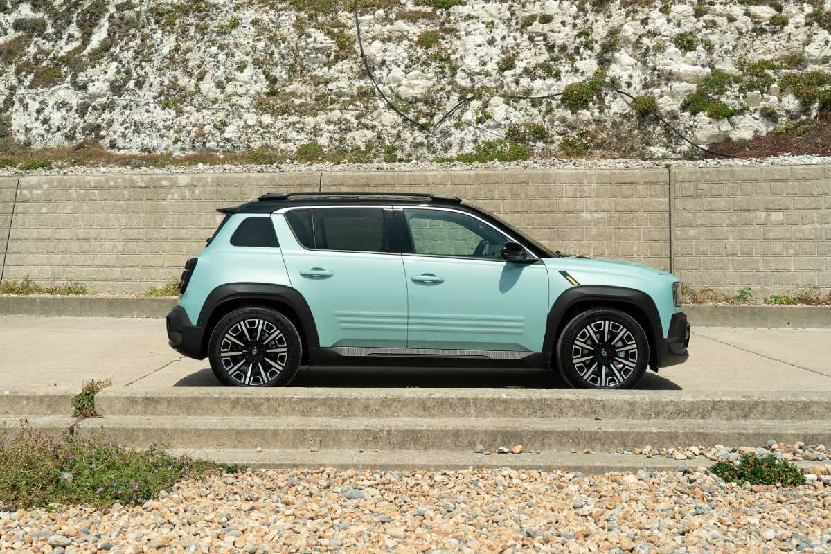 Renault 4 E-Tech (2025 - )