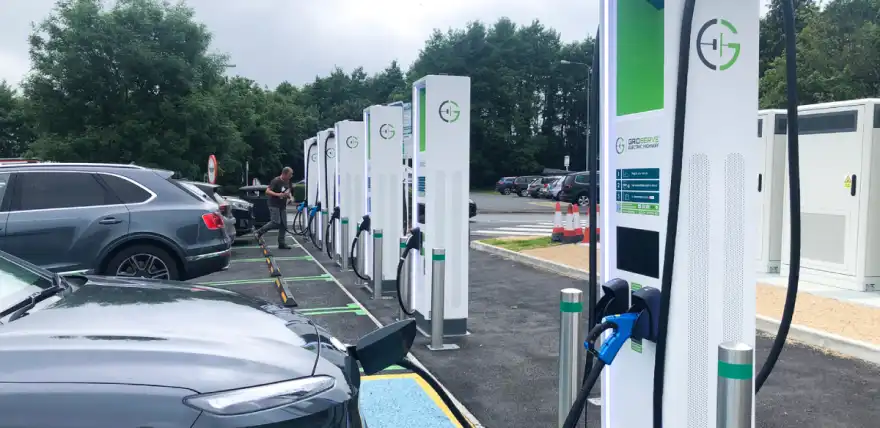 North–South Divide Worsens as UK EV Charger Rollout Slows