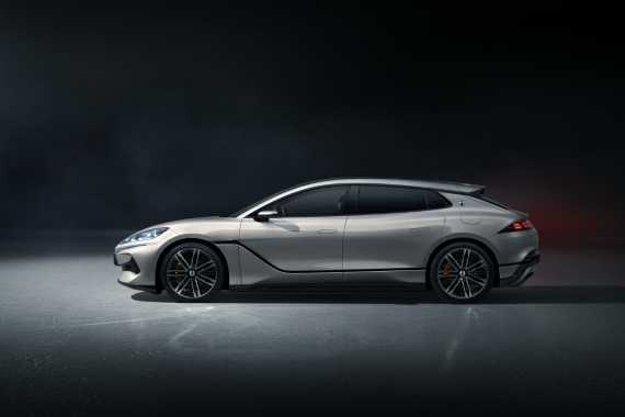 DENZA Z9GT