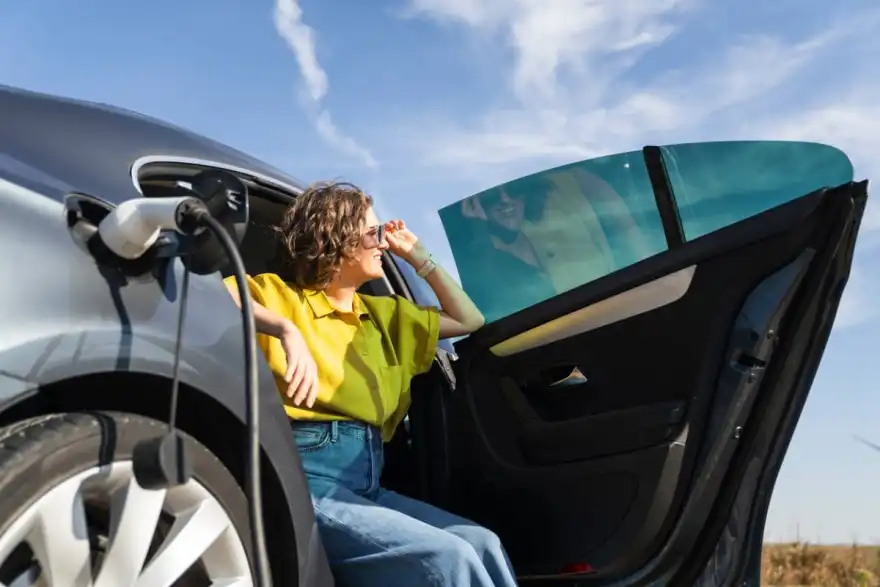 Scientists say electric cars aren’t cutting carbon in the UK – Yet
