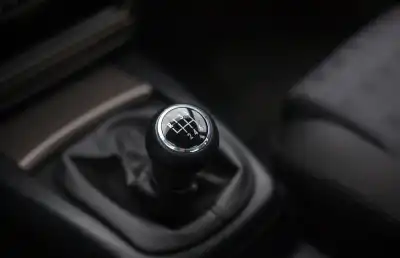 Is the manual gearbox going extinct? Only 23% of new cars keep gear stick