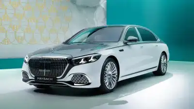 Mercedes-Maybach S-Class facelift: V12, superscreen & ultra-luxury interior
