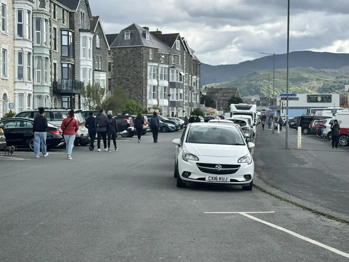 Drivers could face £160 council parking fines under new plans