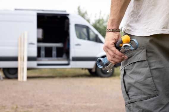 remove tools from van